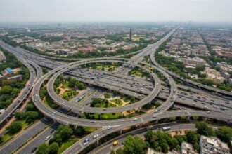 new delhi and central govt to develop 128 road network in delhi worth 27000 crore INR